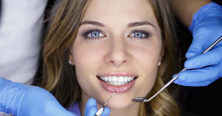 stomatologia estetyczna