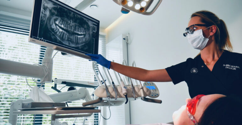 Sinus lift podniesienie dna zatoki szczękowej