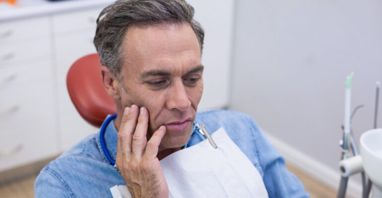 skrzep po wyrwaniu zęba